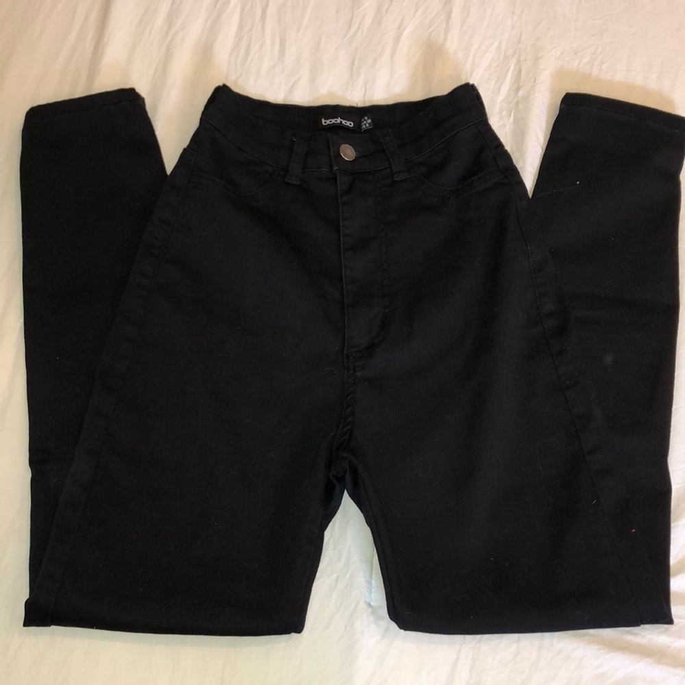 BOOHOO super high-waisted jeans